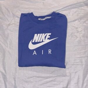 Purple Nike T-shirt women’s crop top